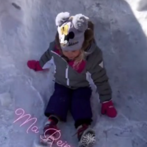 Elodie Gossuin à la neige avec ses enfants, le 1er mars 2018.