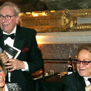 Exclusif - Hervé Poulain, Iris Knobloch et Orlando - Dîner de gala de la Fondation Avec au Château de Versailles le 5 février 2018. La Fondation Avec est une fondation reconnue d'utilité publique, créée en 1997 par le professeur David Khayat, elle oeuvre dans le domaine de la lutte contre le cancer. © Cyril de Plater via Bestimage