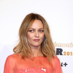 Vanessa Paradis (porte le ruban maintenant on agit) - Photocall lors de la 43ème cérémonie des Cesar à la salle Pleyel à Paris, le 2 mars 2018. © Dominique Jacovides - Olivier Borde / Bestimage