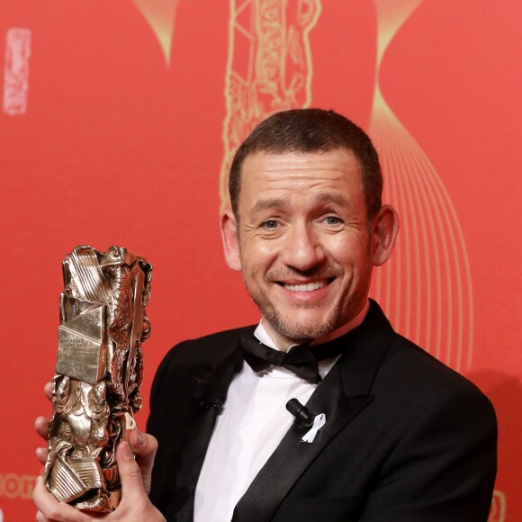 Dany Boon, Cesar du public pour le film "Raid Dingue" - Pressroom lors de la 43ème cérémonie des Cesar à la salle Pleyel à Paris, le 2 mars 2018. © Dominique Jacovides - Olivier Borde / Bestimage