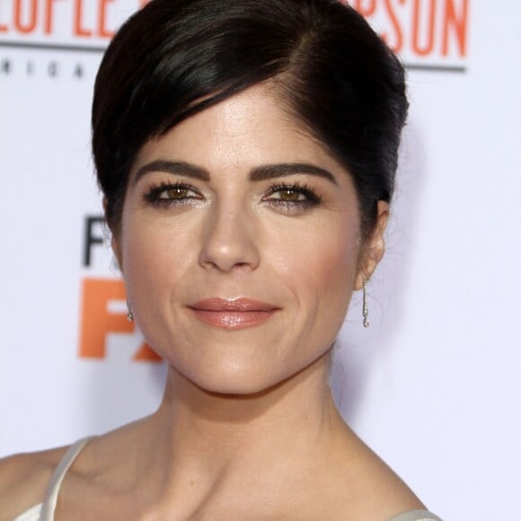 Selma Blair - Première du film "The People v. O.J. Simpson : American Crime Story" à Los Angeles. Le 27 janvier 2016