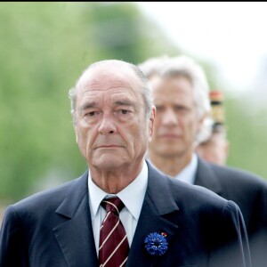 Commémoration du 62e annviersaire de la victoire de 1945 avec Jacques Chirac et Dominique de Villepin à l'Arc de triomphe à Paris, le 8 mai 2007.