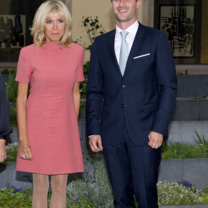 La Première Dame française Brigitte Macron (Trogneux) et Gauthier Destenay (le mari de X. Bettel, le premier ministre du Luxembourg) - - La Première dame Brigitte Macron visite le Centre Culturel de Rencontre Abbaye de Neumünster au Luxembourg, le 29 août 2017. © Pierre Perusseau/Bestimage