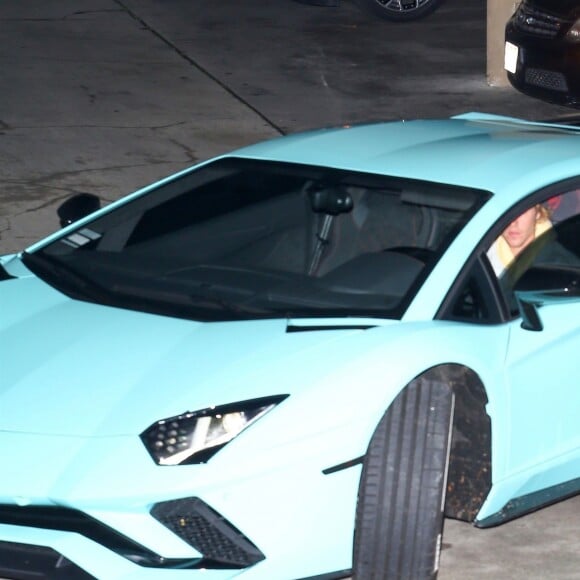 Justin Bieber sort d'une messe à Los Angeles, le 21 mars 2018.