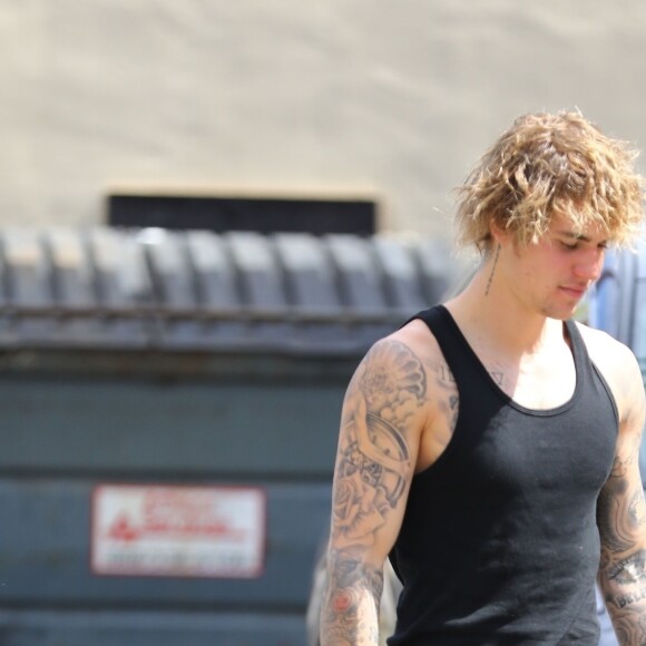 Exclusif - Justin Bieber dans les rues de West Hollywood, le 18 mars 2018