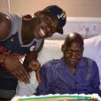Paul Pogba au chevet de son père pour lui souhaiter son 79e anniversaire. Mars 2017.