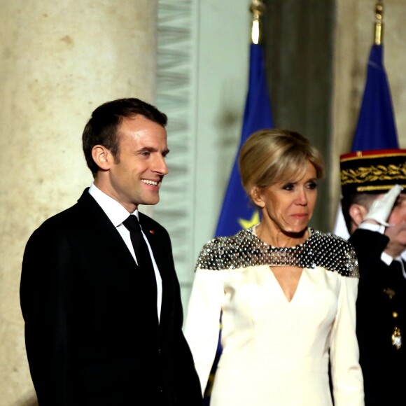 Le président de la République Emmanuel Macron et sa femme la Première Dame Brigitte Macron (Trogneux) - Le grand-duc et la grande-duchesse de Luxembourg assistent au Dîner d'Etat, au Palais présidentiel de l'Elysée, offert par le président de la République française et sa femme la Première Dame à l'occasion d'une Visite d'Etat en France à Paris, France, le 19 mars 2018. © Jacovides-Moreau/Bestimage