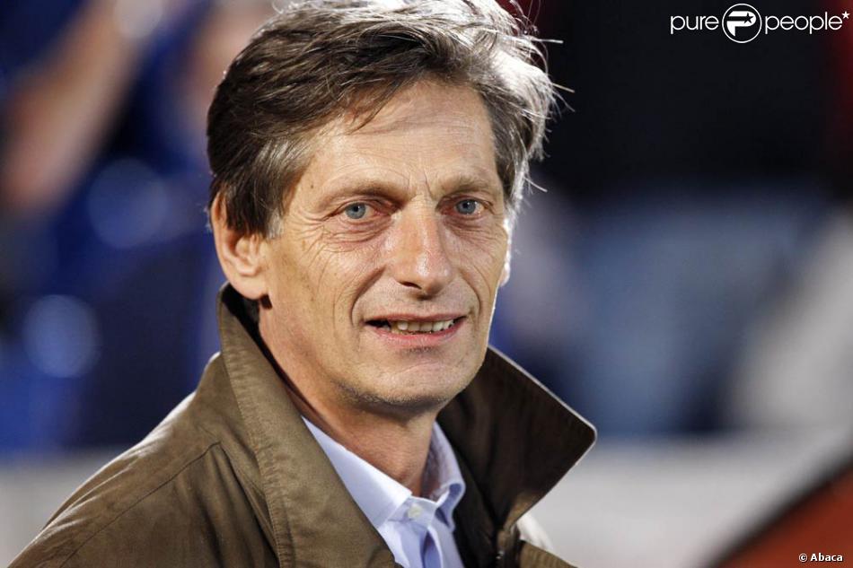 Nicolas De Tavernost Pdg De M6 Gagne A Peine Plus Que Virginie Efira Purepeople