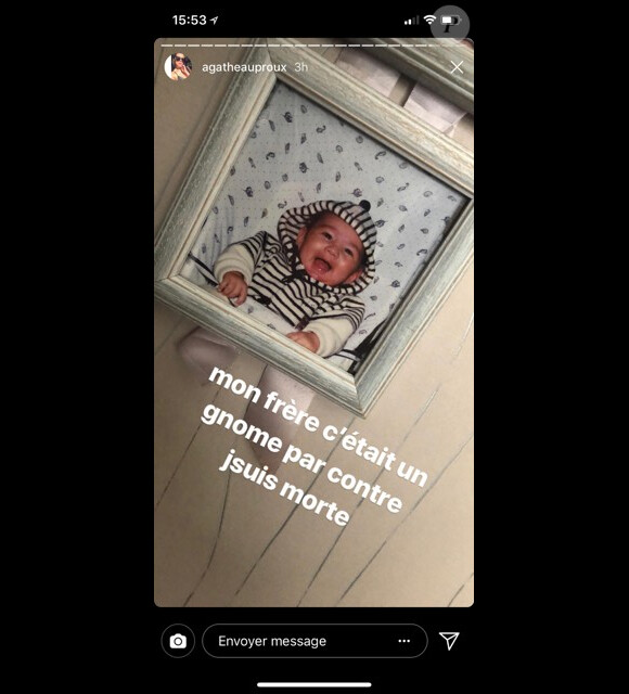 Agathe Auproux lorsqu'elle était enfant, des clichés dévoilés le 30 mars 2018.