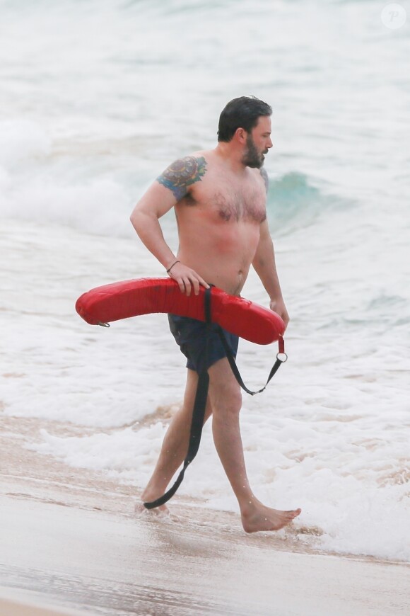 Exclusif - Ben Affleck sur le tournage de "Triple Frontier" produit par Netflix sur une plage de Honolulu.
