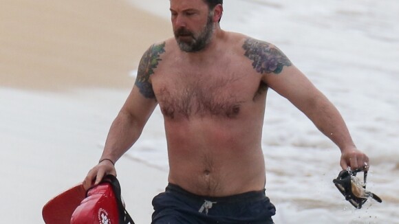 Ben Affleck : Son énorme tatouage dévoilé à la plage