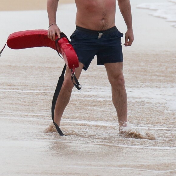 Exclusif - Ben Affleck sur le tournage de "Triple Frontier" produit par Netflix sur une plage de Honolulu.