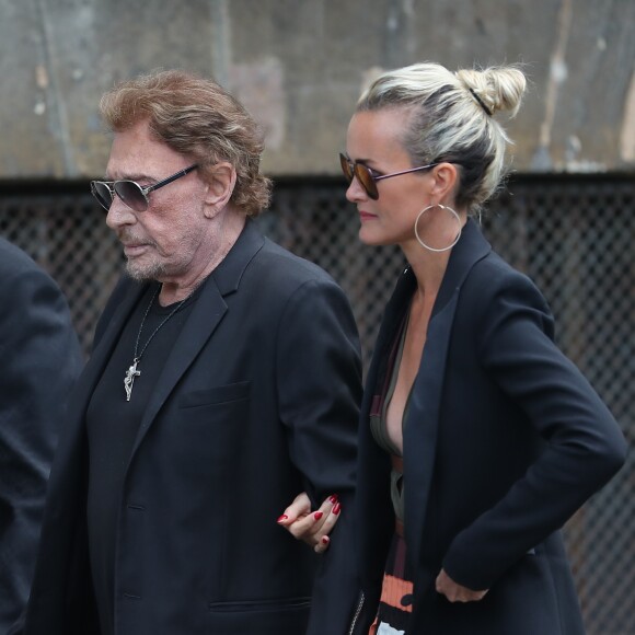 Johnny et Laeticia Hallyday - Obsèques de Mireille Darc en l'église Saint-Sulpice à Paris. Le 1er septembre 2017 Funerals of the french actress Mireille Darc in Paris.