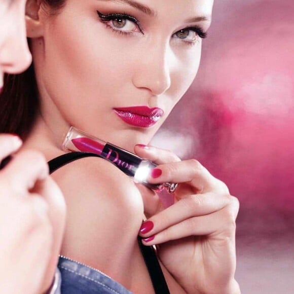 Bella Hadid dans la nouvelle campagne de maquillage de Dior. Mars 2018.