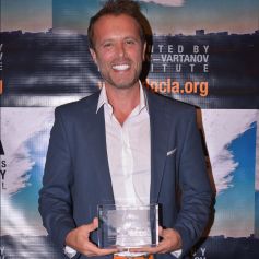 Le producteur Fabrice Sopoglian - Fabrice Sopoglian reçoit deux Awards pour le documentaire "VIF" sur la vie de Christian Audigier lors du festival DOC LA à Los Angeles le 20 octobre 2017.