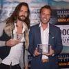 Le réalisateur Didier Beringuer et le producteur Fabrice Sopoglian - Fabrice Sopoglian reçoit deux Awards pour le documentaire "VIF" sur la vie de Christian Audigier lors du festival DOC LA à Los Angeles le 20 octobre 2017.