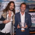 Le réalisateur Didier Beringuer et le producteur Fabrice Sopoglian - Fabrice Sopoglian reçoit deux Awards pour le documentaire "VIF" sur la vie de Christian Audigier lors du festival DOC LA à Los Angeles le 20 octobre 2017.