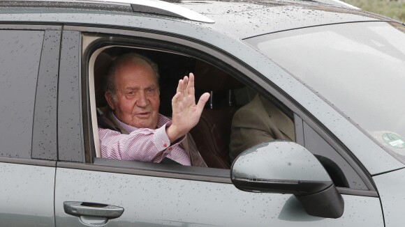 Juan Carlos Ier d'Espagne : Blagueur en quittant l'hôpital après son opération