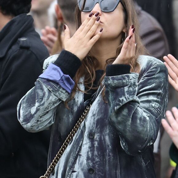 Izïa Higelin lors des obsèques de Jacques Higelin au cimetière du Père Lachaise à Paris le 12 avril 2018. 12/04/2018 - Paris