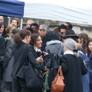 Aziza Zakine lors des obsèques de Jacques Higelin au cimetière du Père Lachaise à Paris le 12 avril 2018.