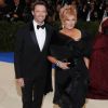 Hugh Jackman et sa femme Deborra-Lee Furness - Les célébrités arrivent au MET 2017 Costume Institute Gala sur le thème de "Rei Kawakubo/Comme des Garçons: Art Of The In-Between" à New York, le 1er mai 2017 People at the 2017