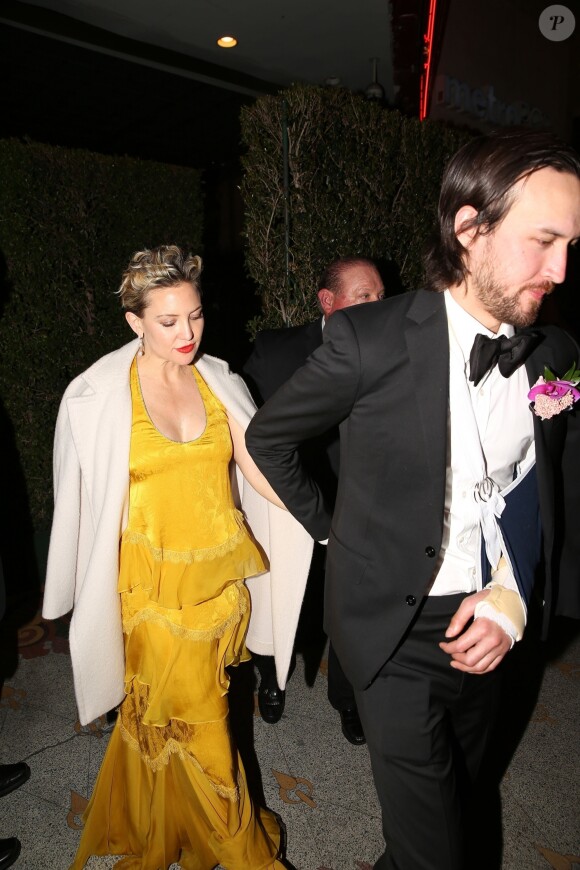 Kate Hupton, enceinte et son compagnon Danny Fujikawa - Les célébrités quittent la soirée qui est censé être le mariage de Gwyneth Paltrow et de son fiancé Brad Falchuk à Los Angeles le 14 avril 2018.  Celebrities leaving Gwyneth Paltrow and Brad Falchuk's engagement/wedding party in Los Angeles. It's rumored that the event was either an engagement dinner or a secret wedding in Los Angeles April 14th, 2018.15/04/2018 - Los Angeles