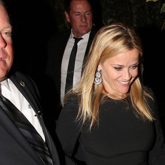 Reese Witherspoon - Les célébrités quittent la soirée qui est censé être le mariage de Gwyneth Paltrow et de son fiancé Brad Falchuk à Los Angeles le 14 avril 2018.  Celebrities leaving Gwyneth Paltrow and Brad Falchuk's engagement/wedding party in Los Angeles. It's rumored that the event was either an engagement dinner or a secret wedding in Los Angeles April 14th, 2018.15/04/2018 - Los Angeles