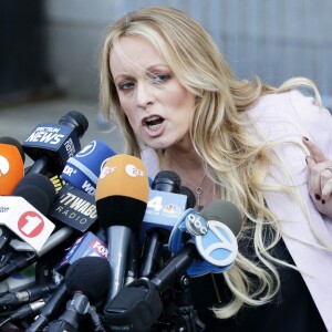 Stormy Daniels en conférence de presse à New York, le 16 avril 2018.