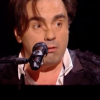Ubare face à Frédéric Longbois dans The Voice 7 sur TF1 le 7 avril 2018.
