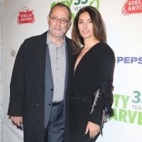 Jean Reno et sa femme Zofia : Duo ravissant face à Chrissy Teigen enceinte