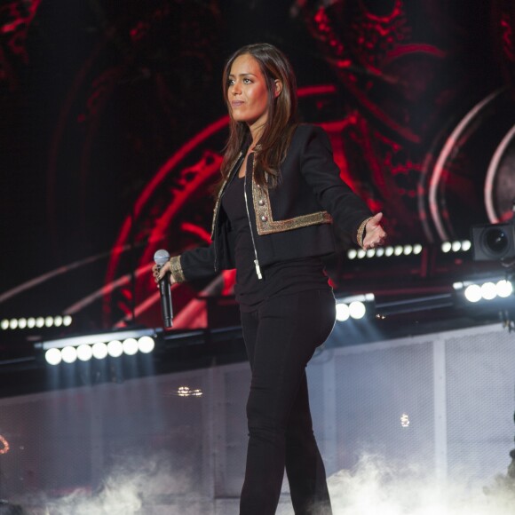 Exclusif -  Amel Bent - Enregistrement de l'émission "Johnny, toute la musique qu'ils aiment" à la Seine Musicale, qui sera diffusée le 6 janvier sur TF1. Le 13 décembre 2017 © Perusseau-Veeren / Bestimage