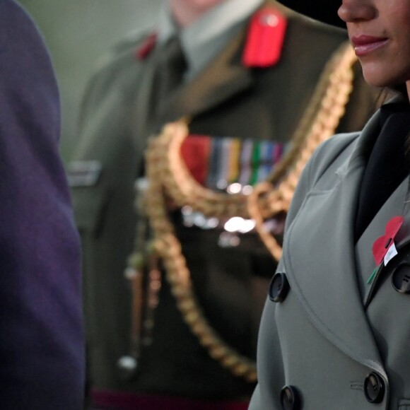 Meghan Markle et le prince Harry lors des commémorations de l'ANZAC Day à l'arc de Wellington à Londres le 25 avril 2018