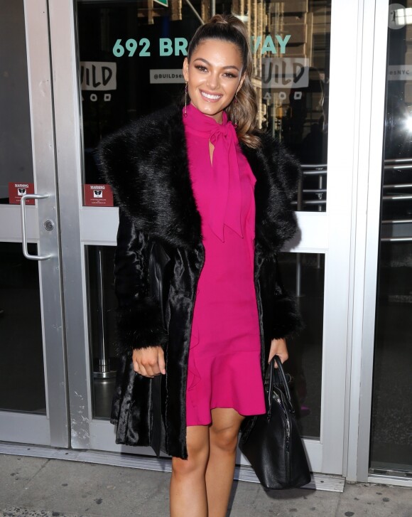 Demi-Leigh Nel-Peters (Miss Univers 2017) arrive à l'émission AOL Build à New York, le 29 novembre 2017