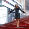 Exclusif - La nouvelle Miss Univers Demi-Leigh Nel-Peters, d'Afrique du sud, donne une interview sur Times Square à New York le 28 novembre 2017.
