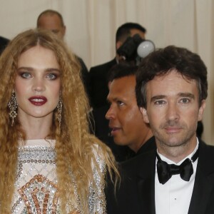 Natalia Vodianova, Antoine Arnault à l'ouverture de l'exposition "Corps célestes : Mode et imagerie catholique" pour le Met Gala à New York, le 7 mai 2018. © Charles Guerin / Bestimage