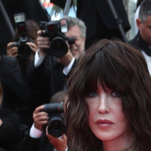 Isabelle Adjani - Montée des marches du film "Everybody Knows" lors de la cérémonie d'ouverture du 71e Festival International du Film de Cannes. Le 8 mai 2018 © Borde-Jacovides-Moreau/Bestimage