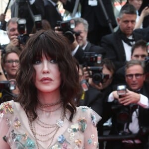 Isabelle Adjani - Montée des marches du film "Everybody Knows" lors de la cérémonie d'ouverture du 71e Festival International du Film de Cannes. Le 8 mai 2018 © Borde-Jacovides-Moreau/Bestimage