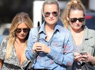Laeticia Hallyday : Déjeuner entre copines à Los Angeles et sourire à la plage