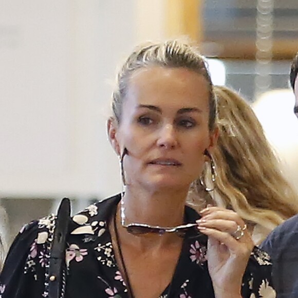 Semi-exclusif - Laeticia Hallyday et son amie Yaël Abrot ont retrouvé Jean-François Piège et sa femme Elodie pour un déjeuner dans le restaurant "Din Tai Fung" au centre commercial Westfield Century City à Beverly Hills le 7 mai 2018. Ils ont passé plus de 3 heures à table.07/05/2018 - Beverly Hills