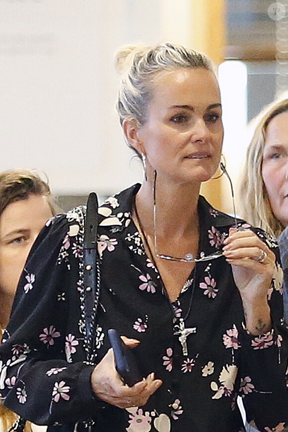 Semi-exclusif - Laeticia Hallyday et son amie Yaël Abrot ont retrouvé Jean-François Piège et sa femme Elodie pour un déjeuner dans le restaurant "Din Tai Fung" au centre commercial Westfield Century City à Beverly Hills le 7 mai 2018. Ils ont passé plus de 3 heures à table.07/05/2018 - Beverly Hills
