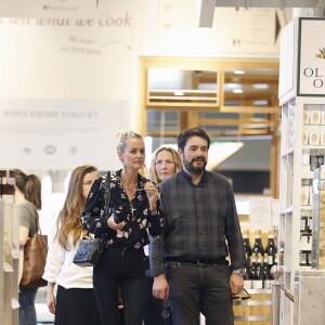 Semi-exclusif - Laeticia Hallyday et son amie Yaël Abrot ont retrouvé Jean-François Piège et sa femme Elodie pour un déjeuner dans le restaurant "Din Tai Fung" au centre commercial Westfield Century City à Beverly Hills le 7 mai 2018. Ils ont passé plus de 3 heures à table.07/05/2018 - Beverly Hills