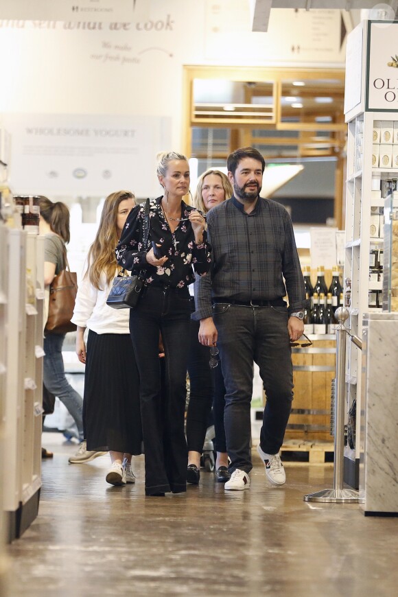 Semi-exclusif - Laeticia Hallyday et son amie Yaël Abrot ont retrouvé Jean-François Piège et sa femme Elodie pour un déjeuner dans le restaurant "Din Tai Fung" au centre commercial Westfield Century City à Beverly Hills le 7 mai 2018. Ils ont passé plus de 3 heures à table.07/05/2018 - Beverly Hills