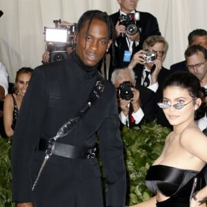 Kylie Jenner, Travis Scott Met Gala (Met Ball, Costume Institute Benefit) 2018 célébrant l'ouverture de l'exposition Heavenly Bodies: Fashion and the Catholic Imagination, au Metropolitan Museum of Art à New York, le 7 mai 2018. © Charles Guerin / Bestimage