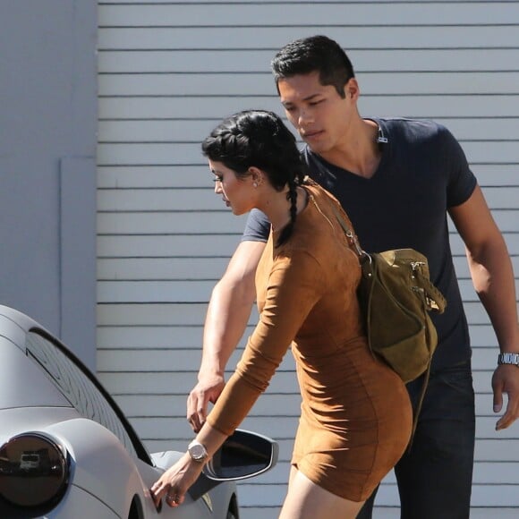 Kylie Jenner et son garde du corps Tim Chung à Culver City, le 29 septembre 2015.