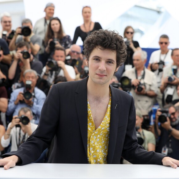 Vincent Lacoste lors du photocall du film « Plaire, aimer et courir vite » au 71ème Festival International du Film de Cannes, le 11 mai 2018. © Borde / Jacovides / Moreau / Bestimage