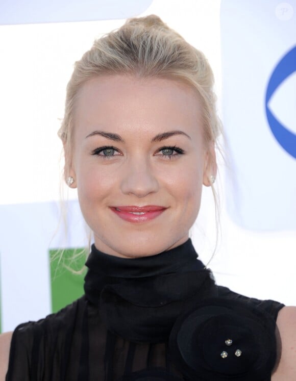 Yvonne Strahovski lors d'une soirée CBS en juillet 2012 à Beverly Hills.