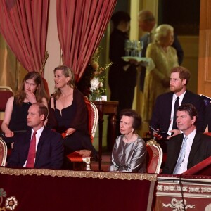 Le prince Harry et Meghan Markle au Royal Albert Hall le 21 avril 2018 pour la soirée du 92e anniversaire de la reine Elizabeth II.