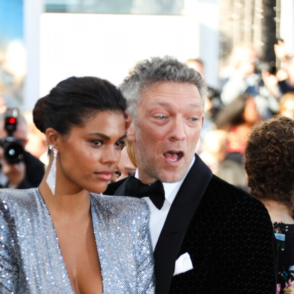 Vincent Cassel et Tina Kunakey lors de la montée des marches de 'Girls Of The Sun (Les Filles Du Soleil)' au Festival de Cannes, le 12 mai 2018.