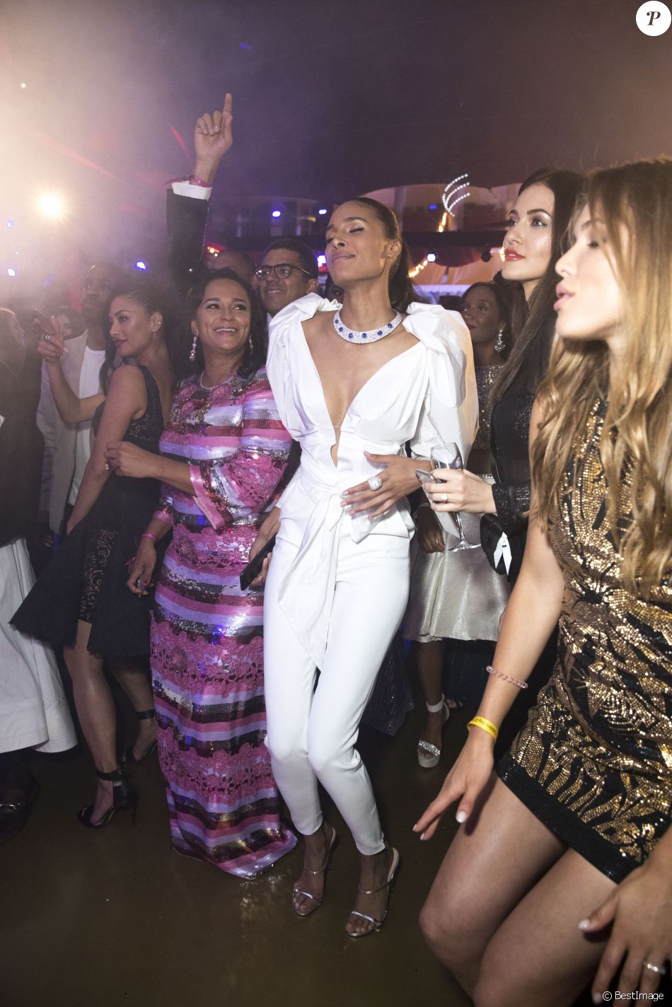 Nicole Scherzinger, Isabel dos Santos, Cindy Bruna lors de la soirée du
