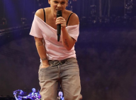 Pink : Un troll la traite de vieille, elle réplique !